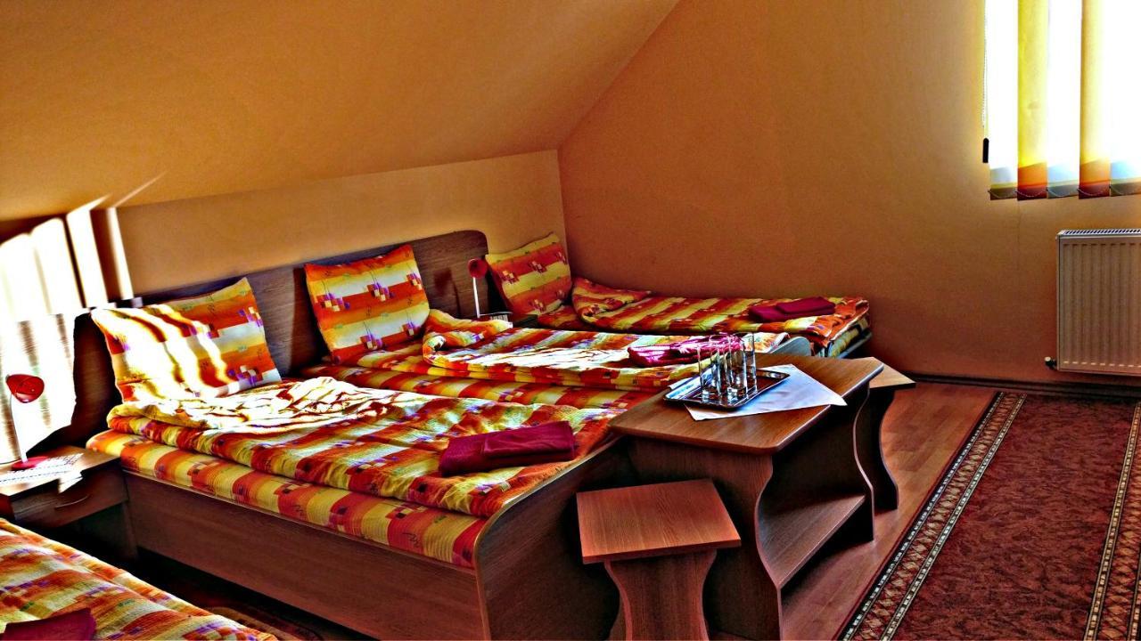 Picnic Panzio Bed & Breakfast Lunca de Sus Dış mekan fotoğraf